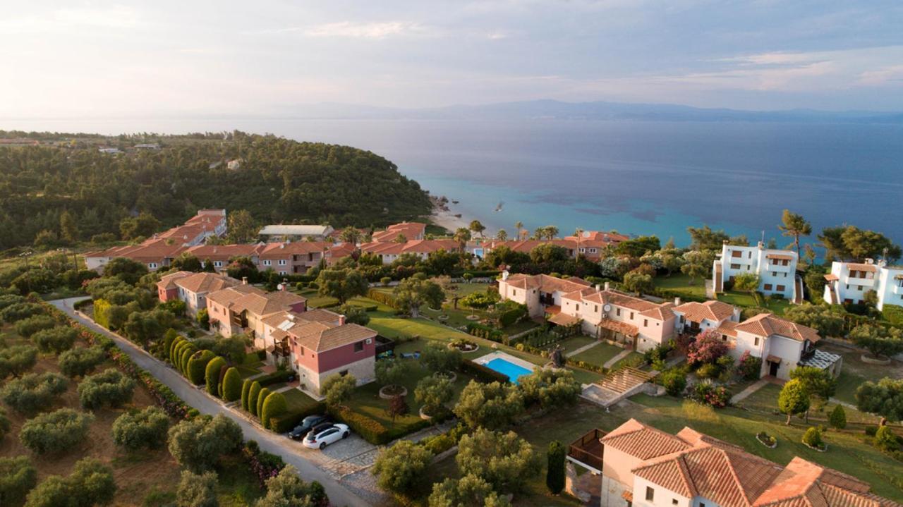 Rastoni Fabienne Shared Pool Maisonette, Afitos Exteriér fotografie